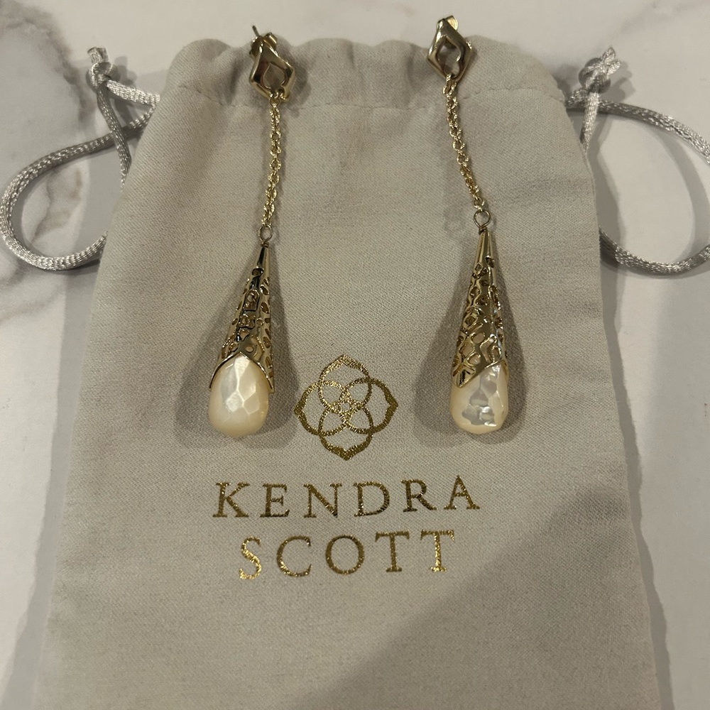 Vintage Kendra Scott earrings